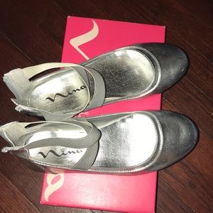 Nina girls size:4